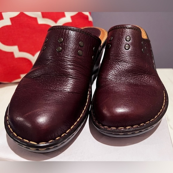 Born Red Leather Mules with Wedge Heel and Chunky Sole - Picture 3 of 9